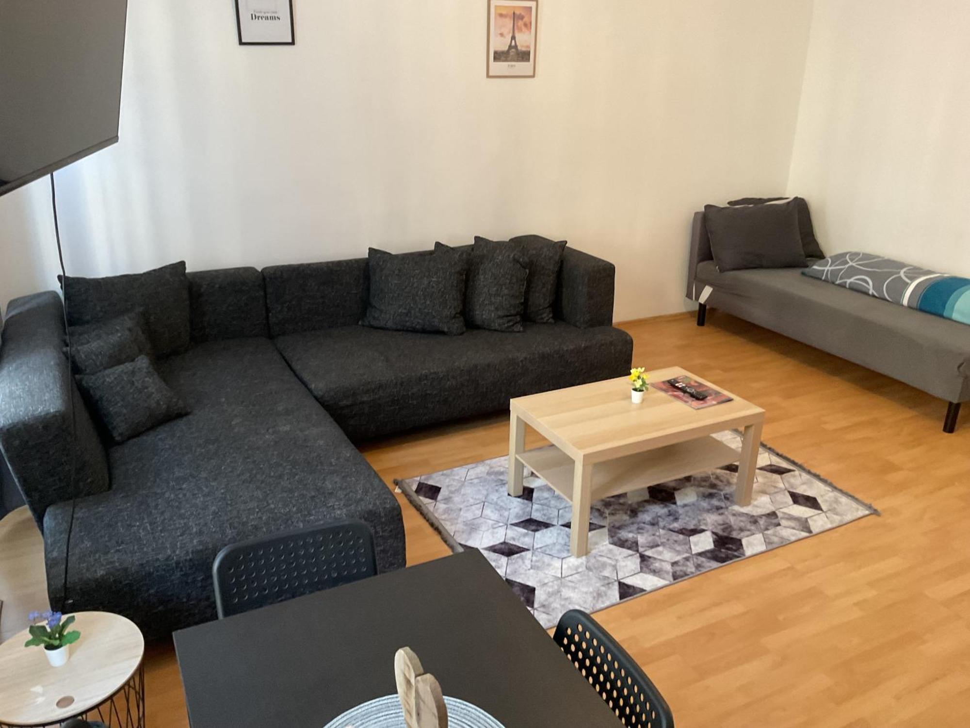 Apartment Palace